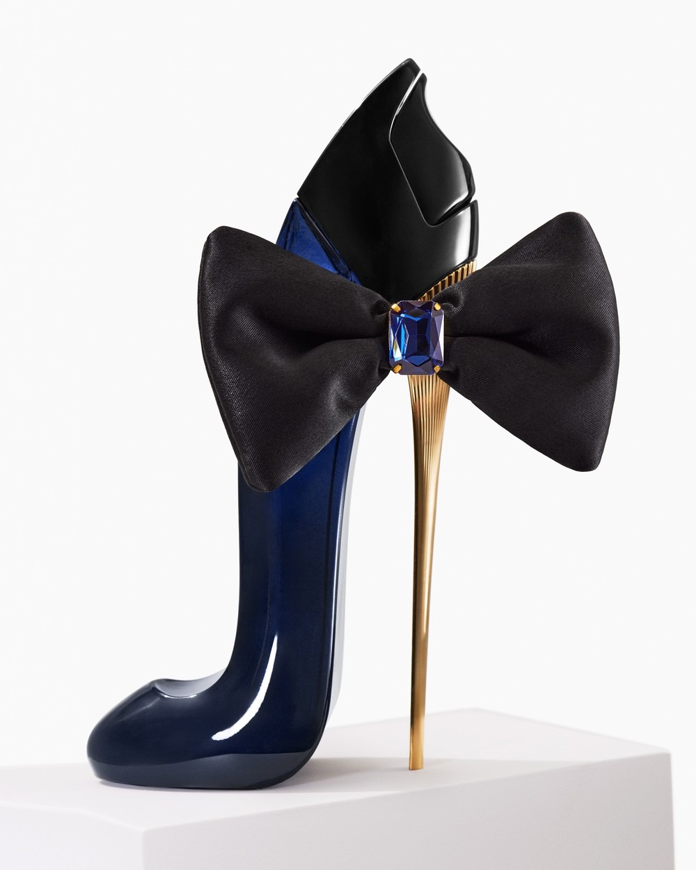 Carolina Herrera Good Girl Bow – Home Fragrance White Jasmine recenzja i cena